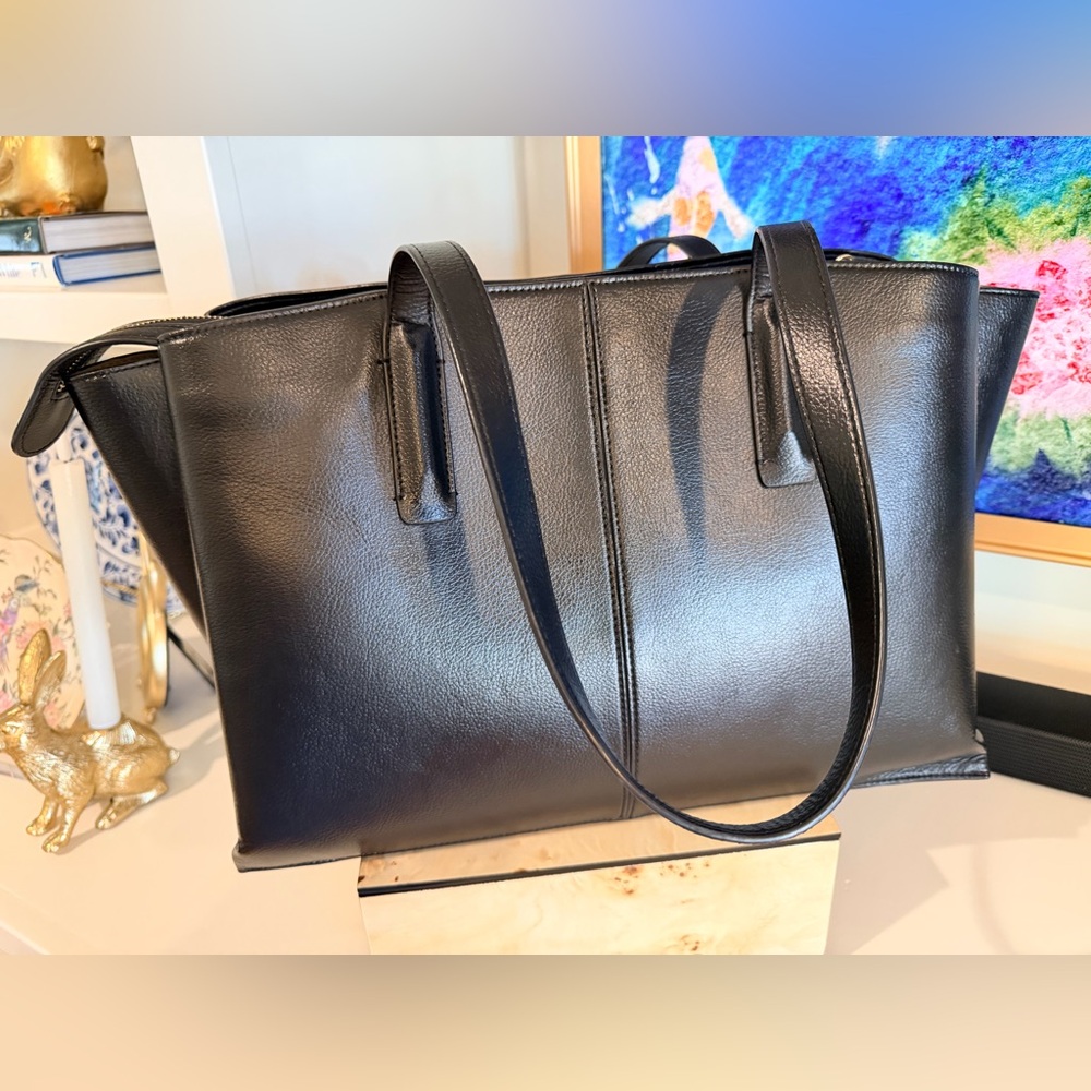 Freja New York Paloma Black Vegan Leather Tote Bag - Picture 5 of 16